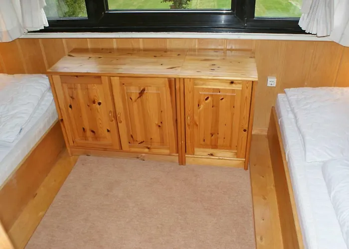 Grosse Sonnige Terrasse Mit Markis